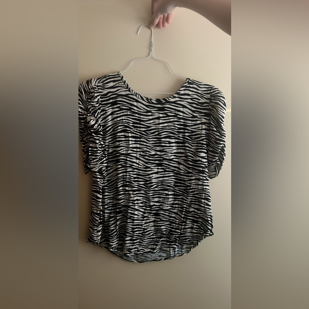 Women’s Loft Ruched Sleeve Zebra Print Top Size Large